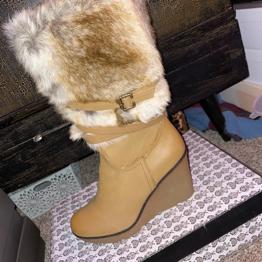 Very Volatile Boots
